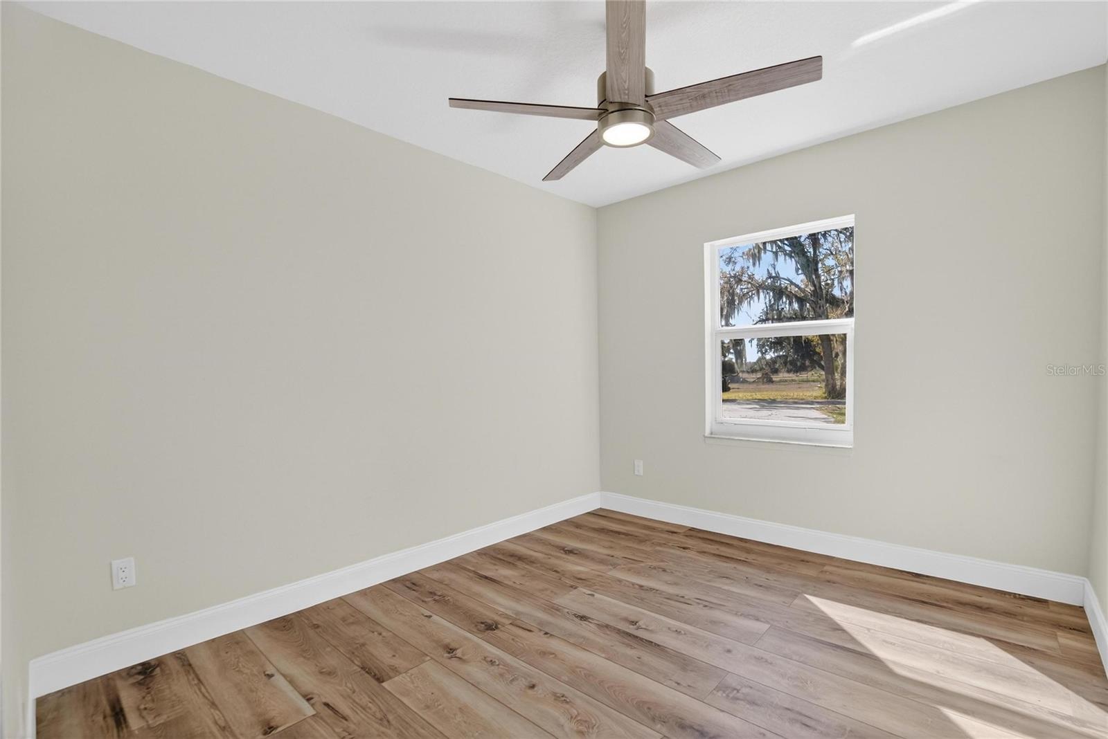 Image 30 of 94 For 106 Corbett Road