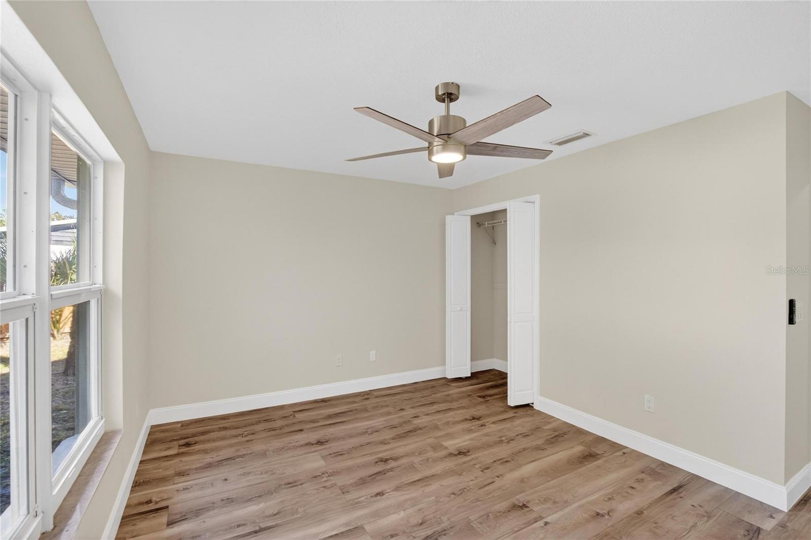 Image 41 of 94 For 106 Corbett Road