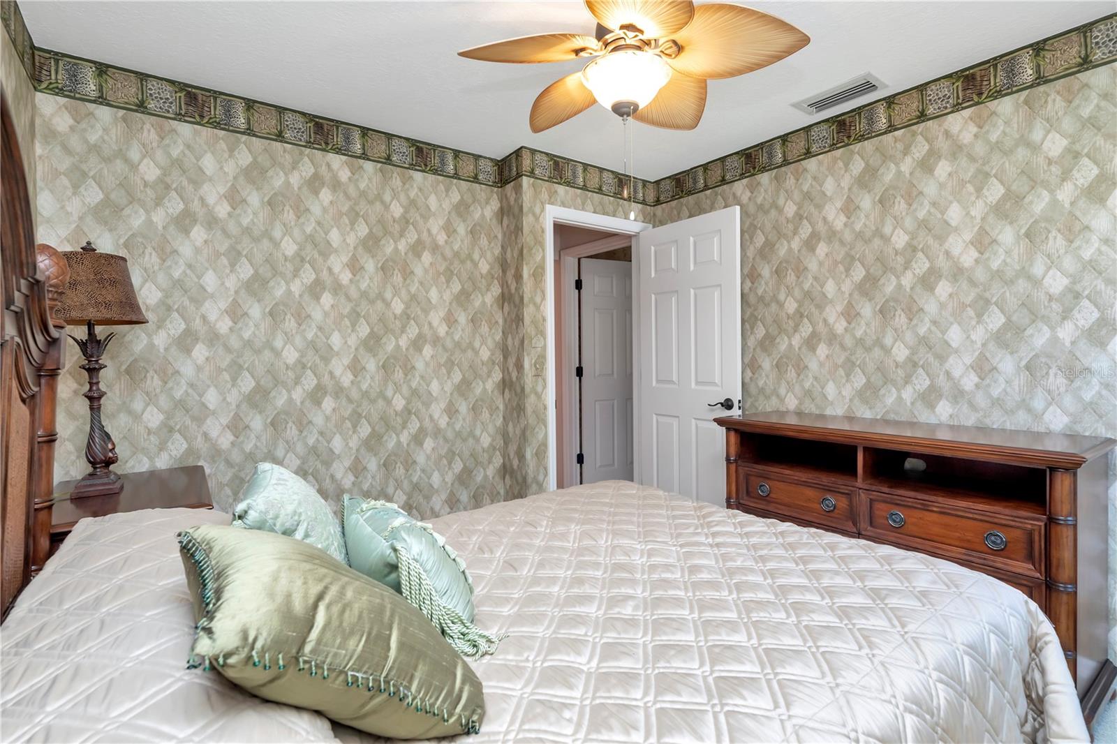 Image 13 of 27 For 341 Windrush Loop