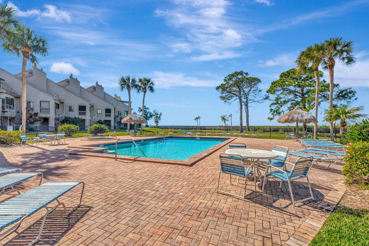 Image 17 of 27 For 341 Windrush Loop