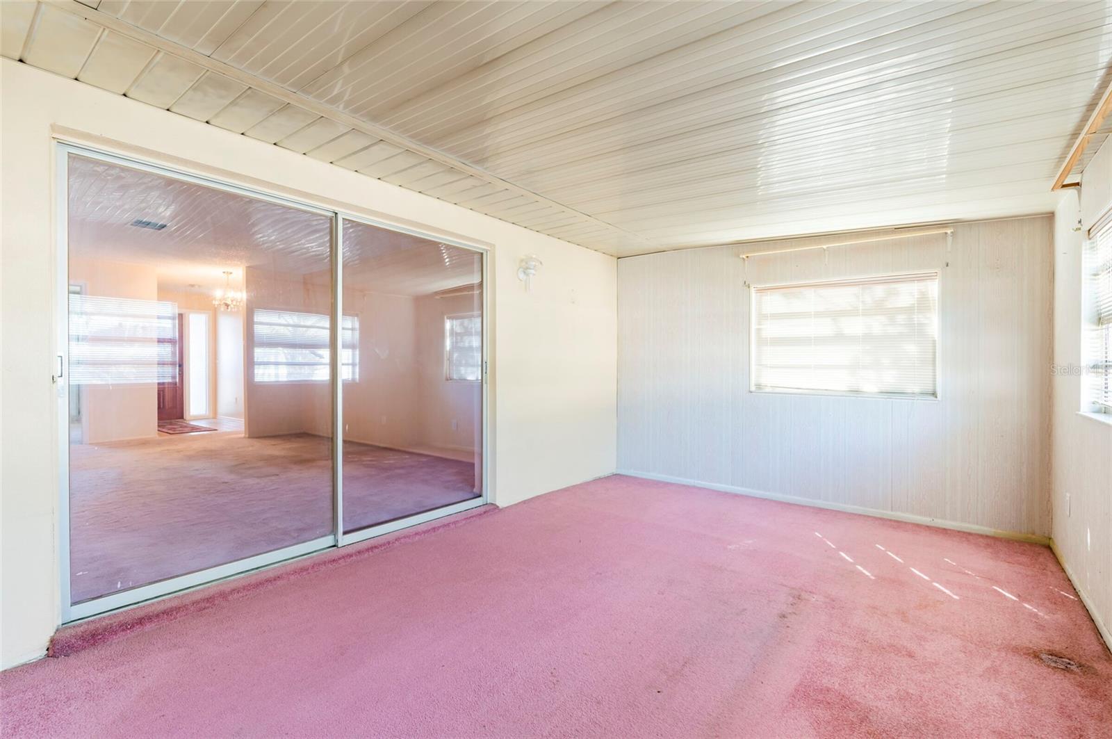 Image 15 of 33 For 2456 Timbercrest Circle W