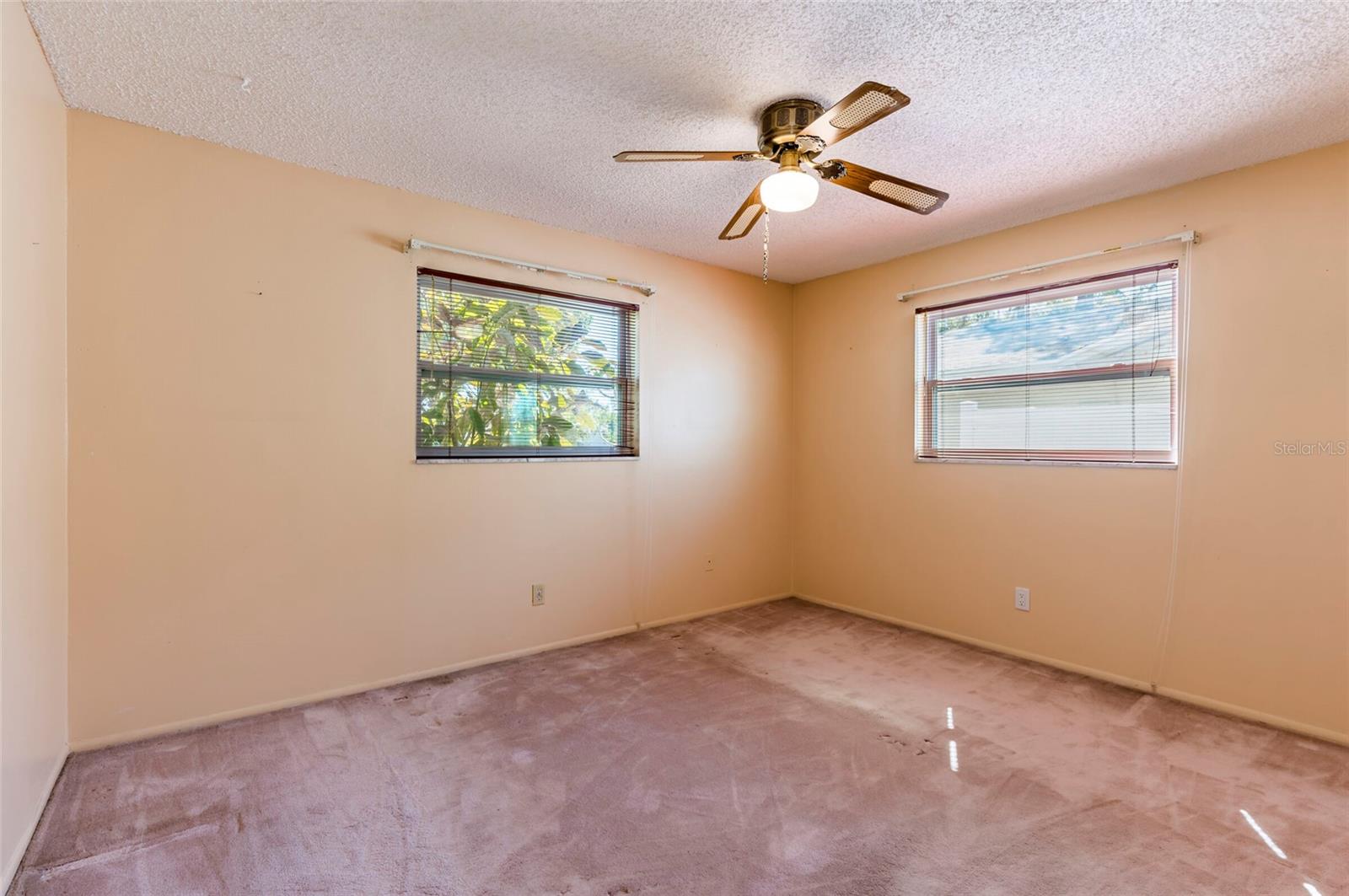 Image 20 of 33 For 2456 Timbercrest Circle W