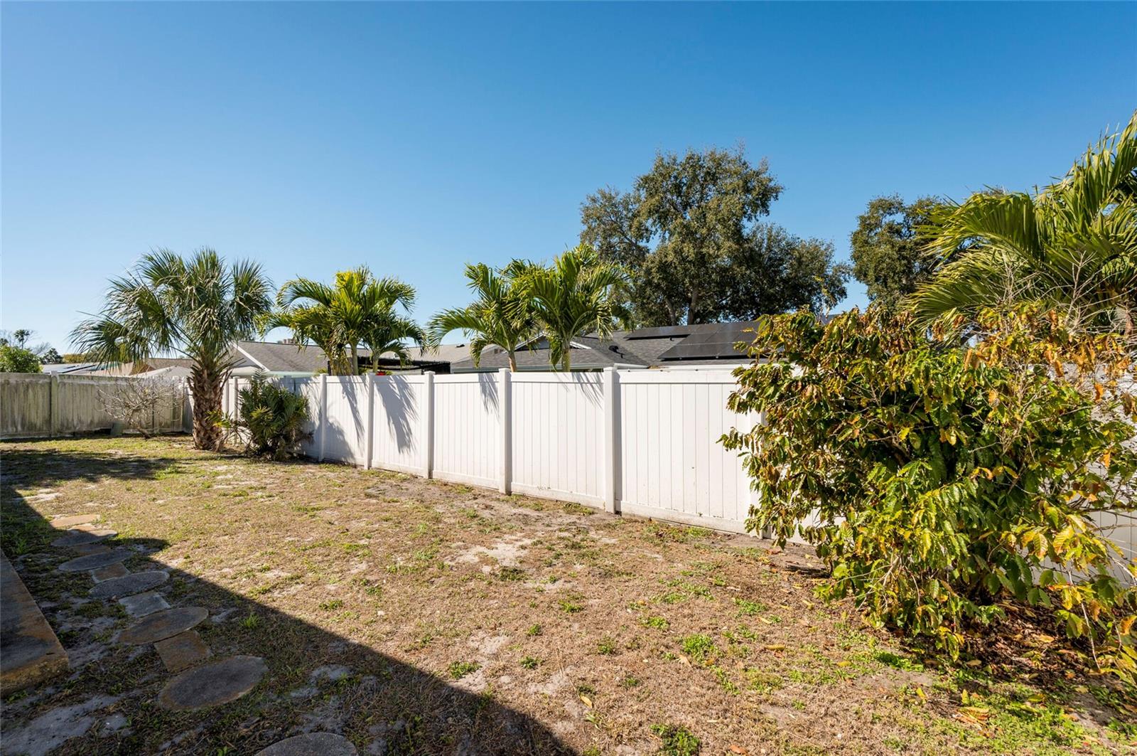 Image 28 of 33 For 2456 Timbercrest Circle W