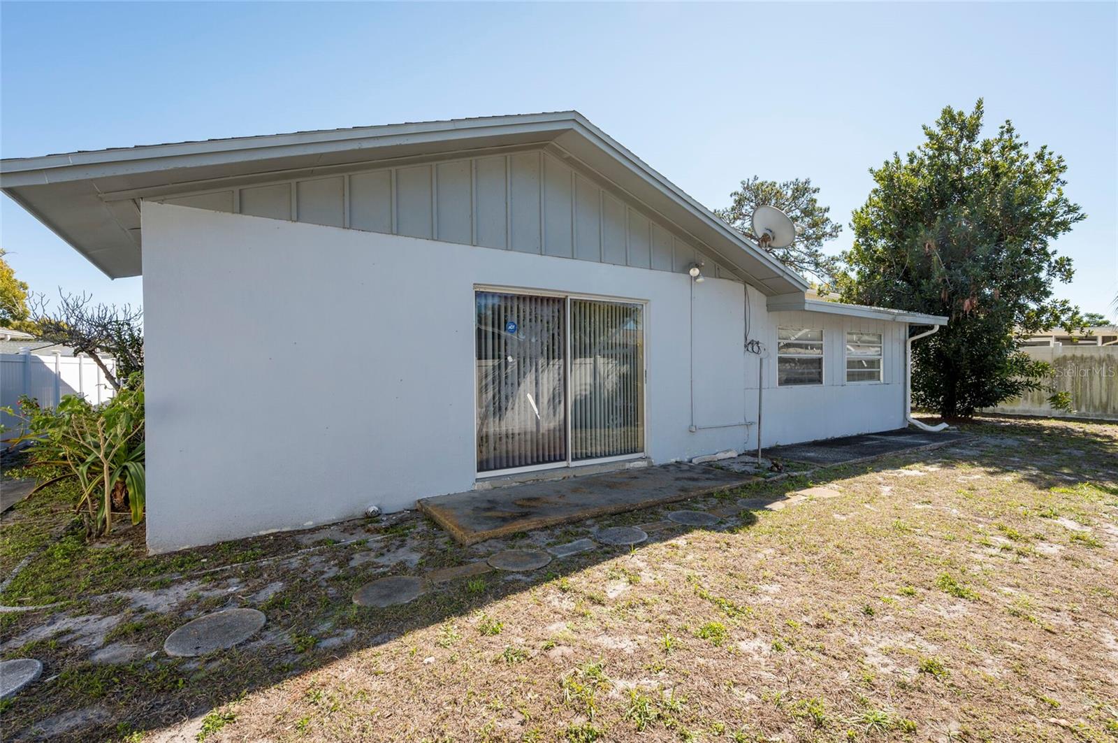 Image 30 of 33 For 2456 Timbercrest Circle W