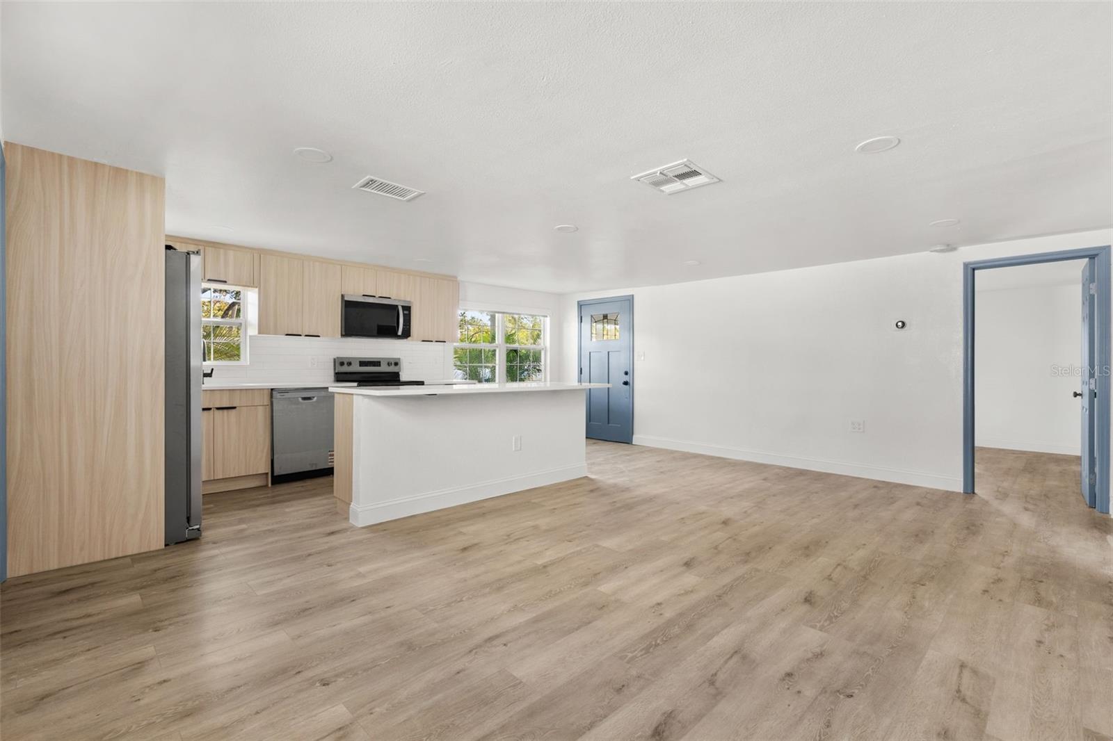 Image 12 of 31 For 6709 Faul Street