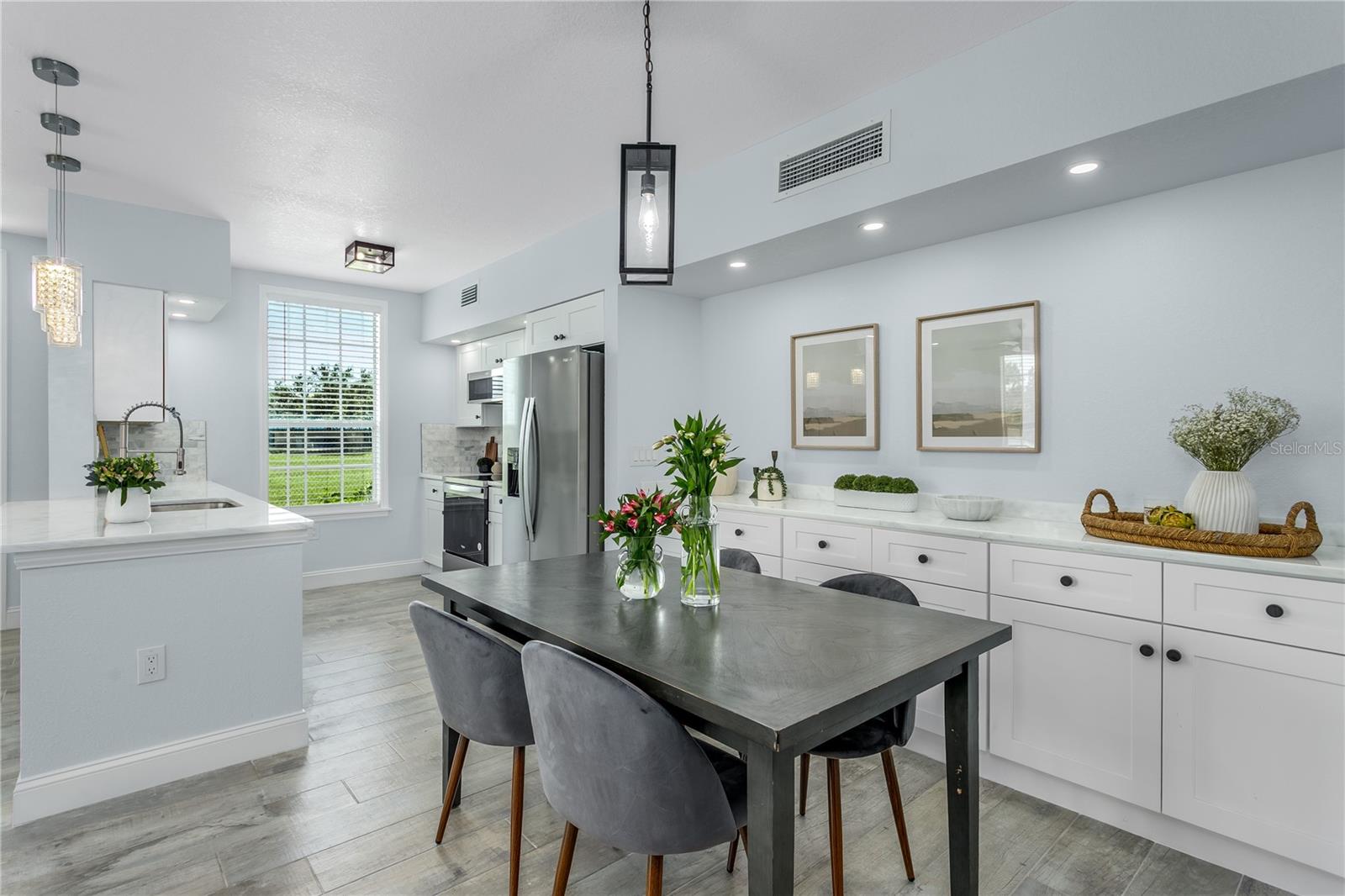 Image 8 of 19 For 10520 White Lake Court 10520