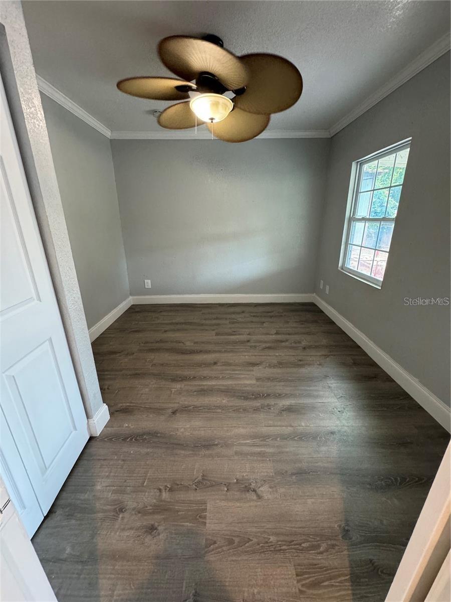 Image 10 of 18 For 4807 10th Avenue