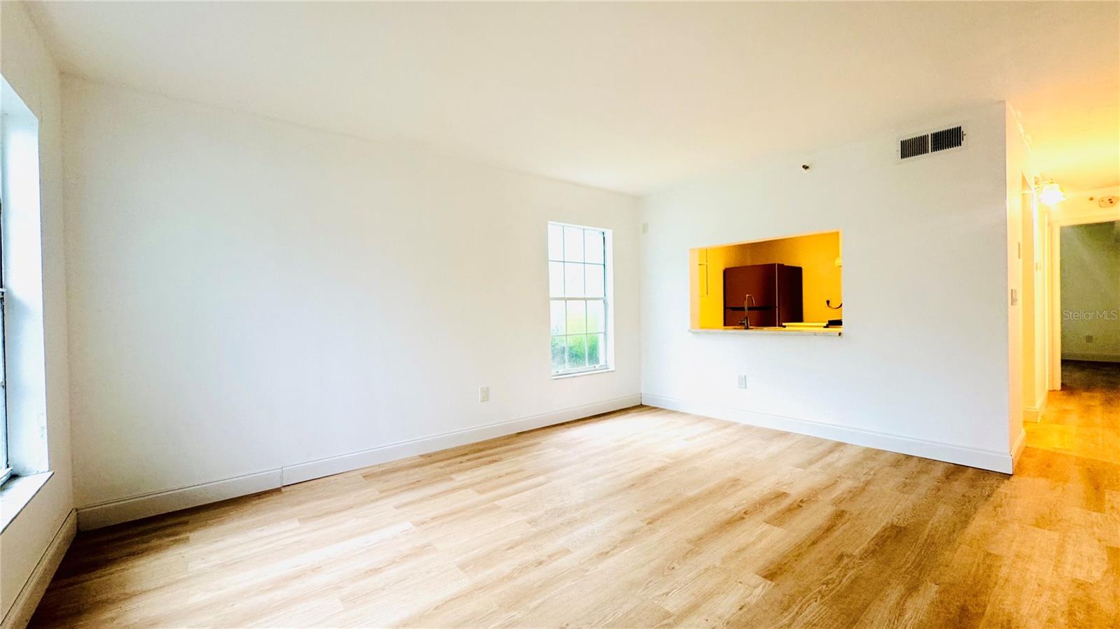 Image 4 of 34 For 7200 Bank Drive 0