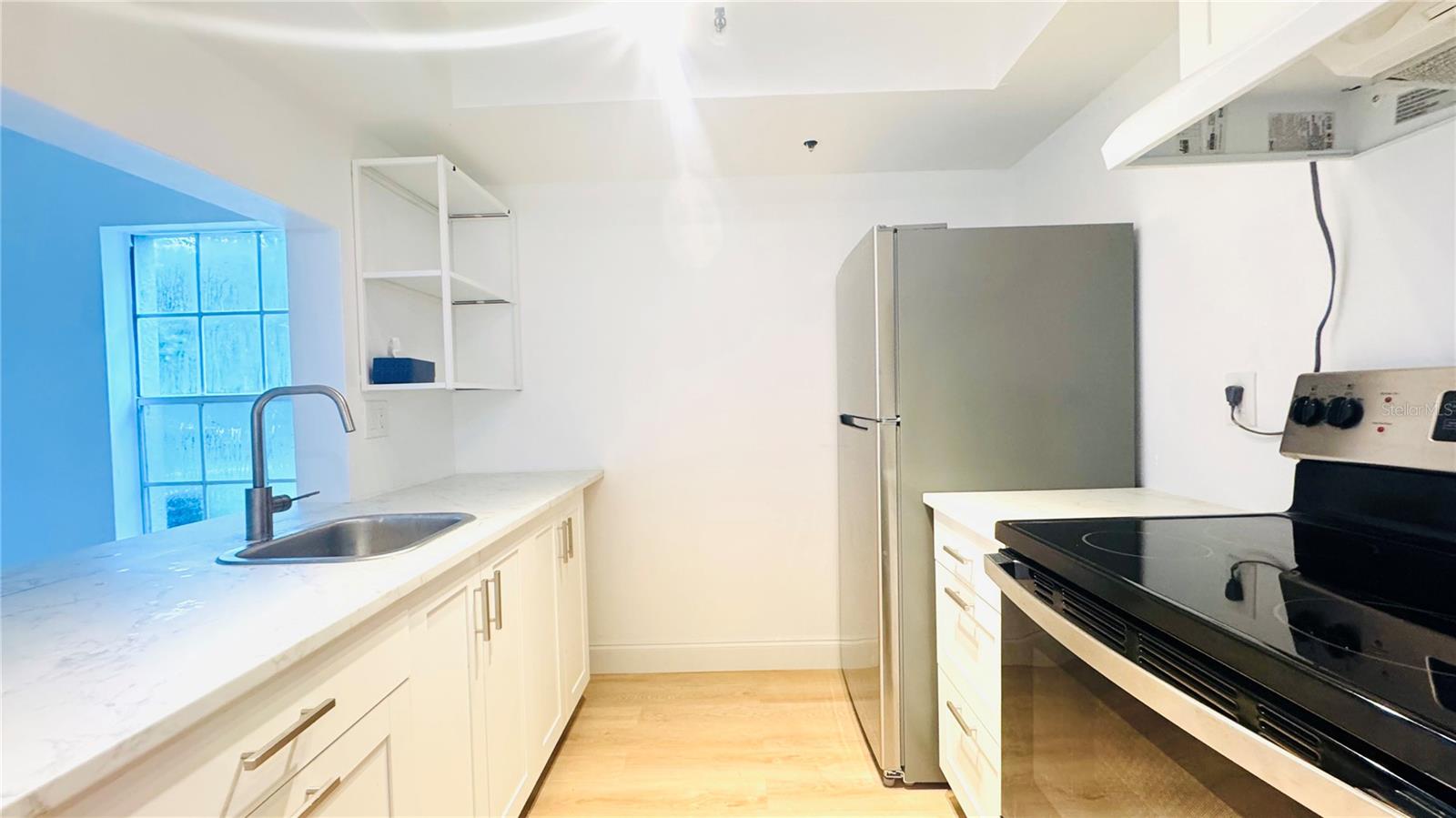 Image 5 of 34 For 7200 Bank Drive 0