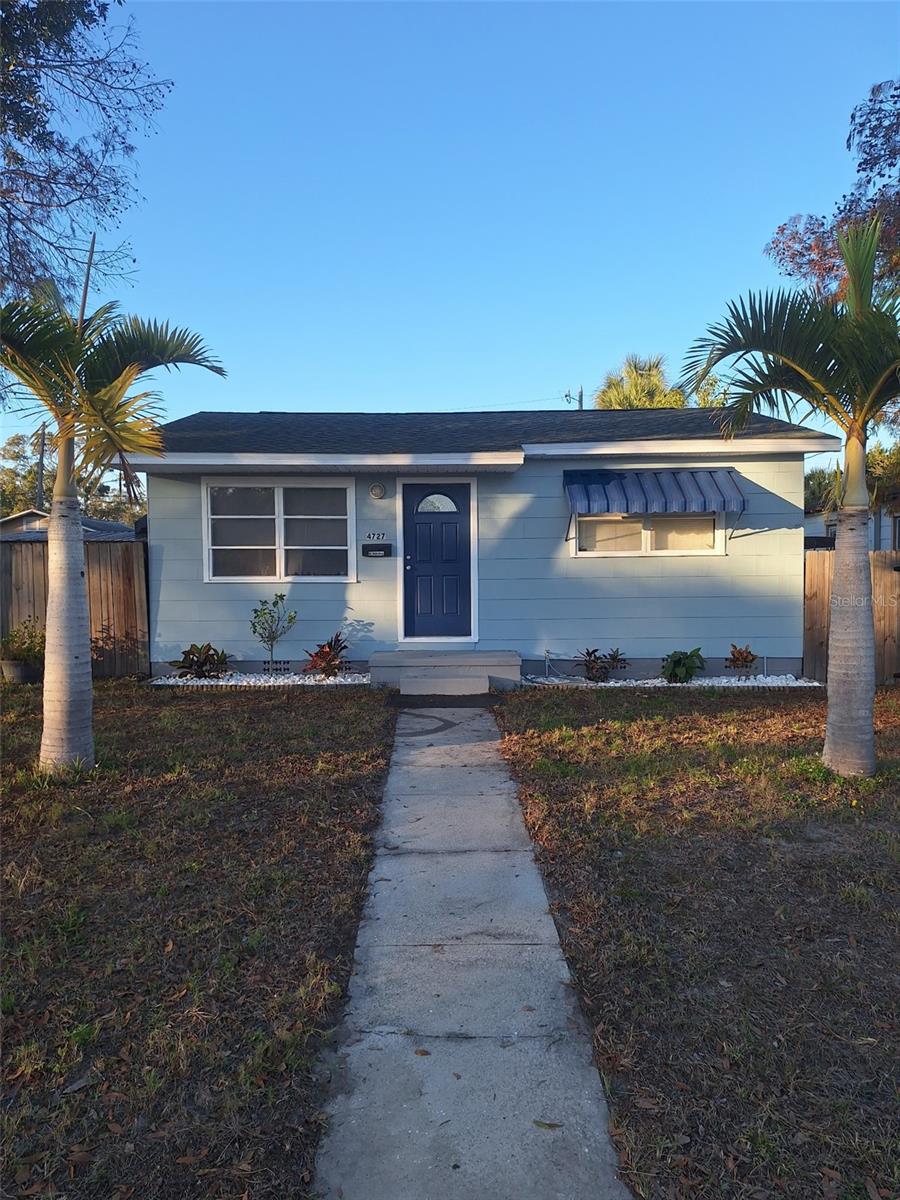 Listing photo id 18 for 4727 6th Avenue S