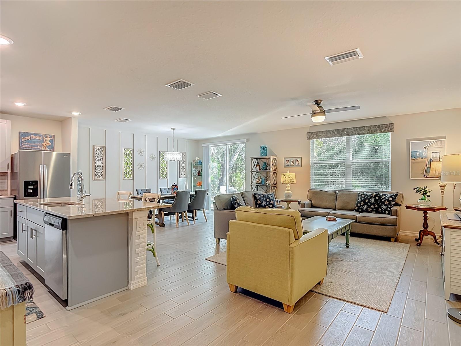 Image 11 of 62 For 13450 Lawrence Street