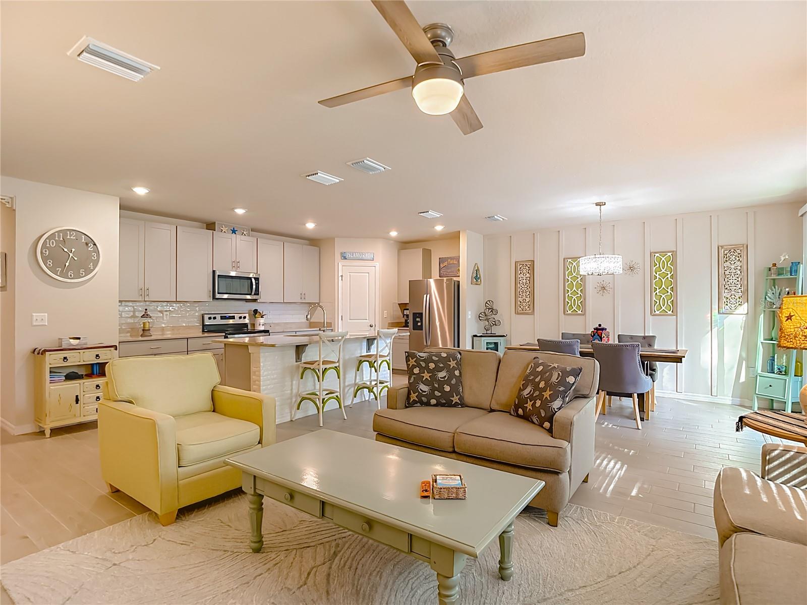 Image 25 of 62 For 13450 Lawrence Street