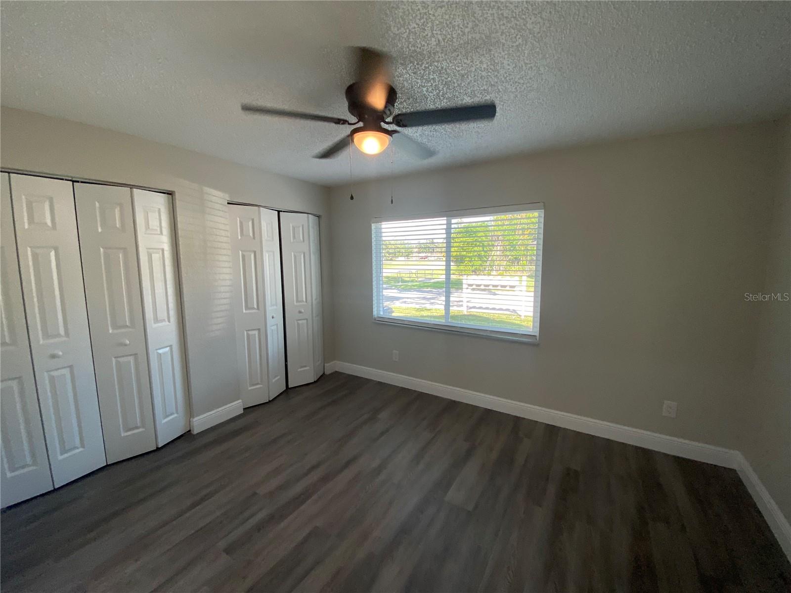 Image 11 of 19 For 206 Saint Petersburg Drive E