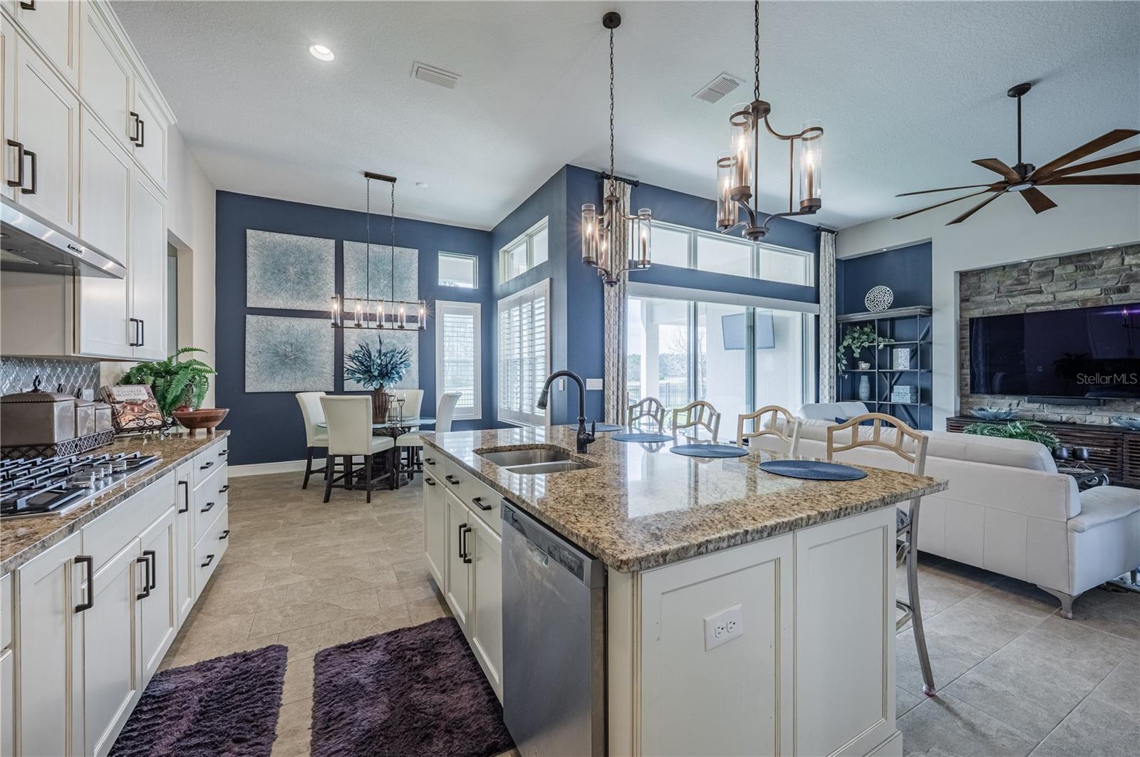 Image 16 of 62 For 4206 Tour Trace