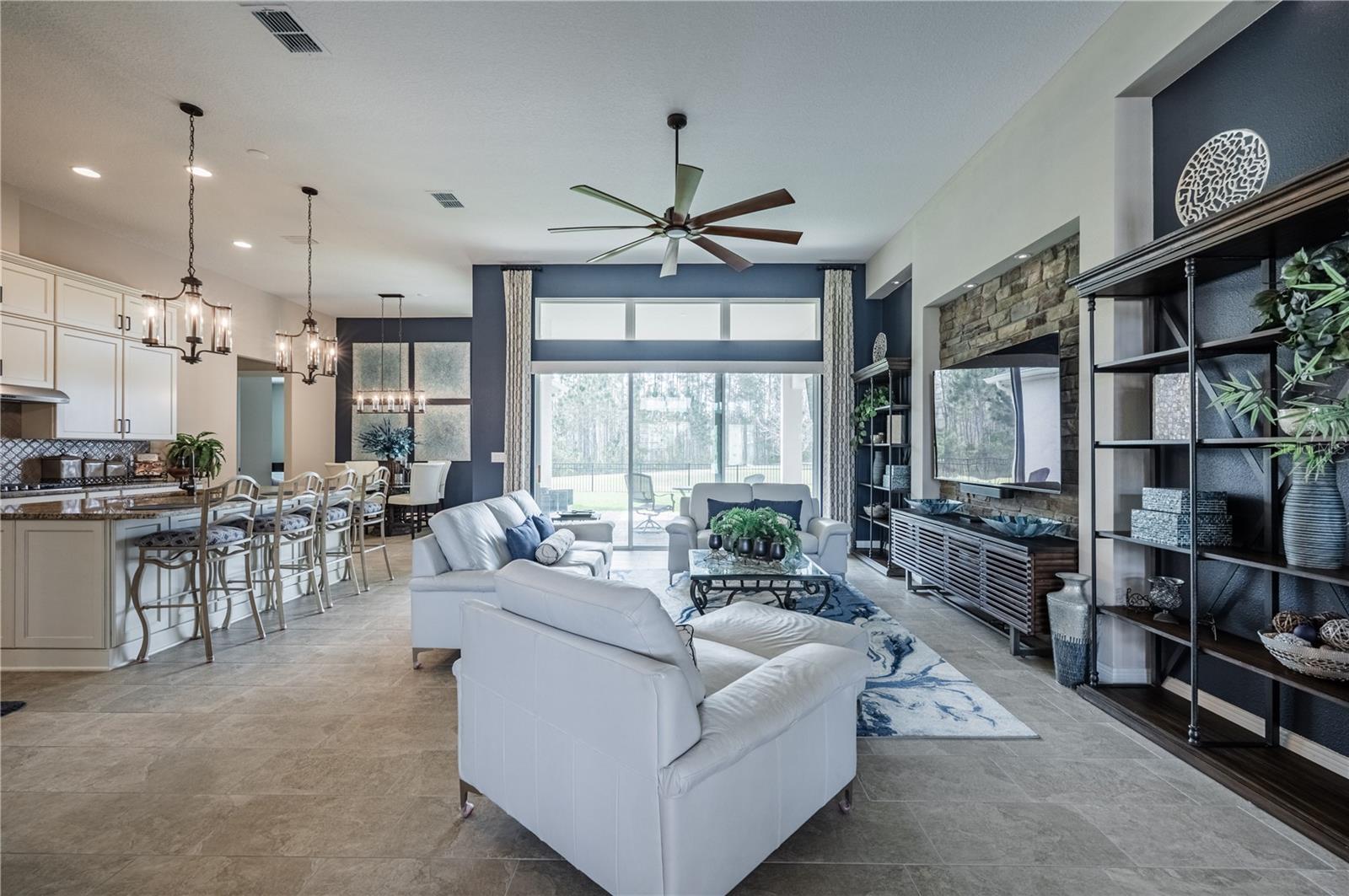 Image 25 of 62 For 4206 Tour Trace