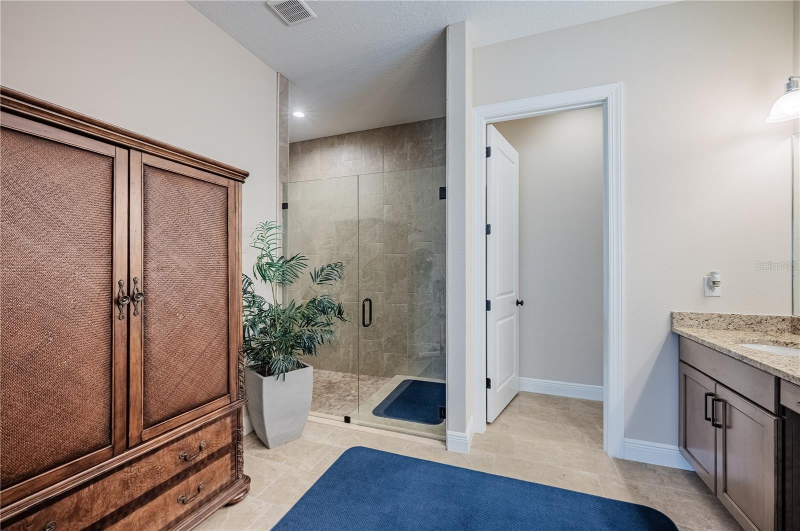 Image 41 of 62 For 4206 Tour Trace