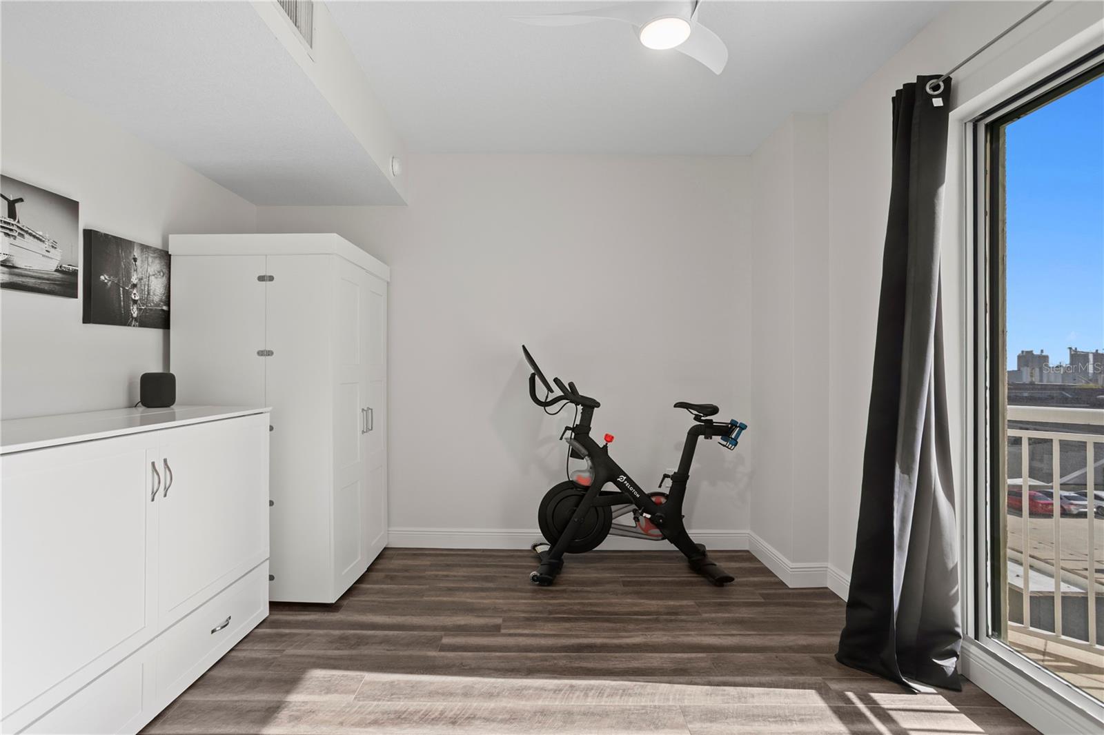 Image 41 of 56 For 371 Channelside Walk Way 703