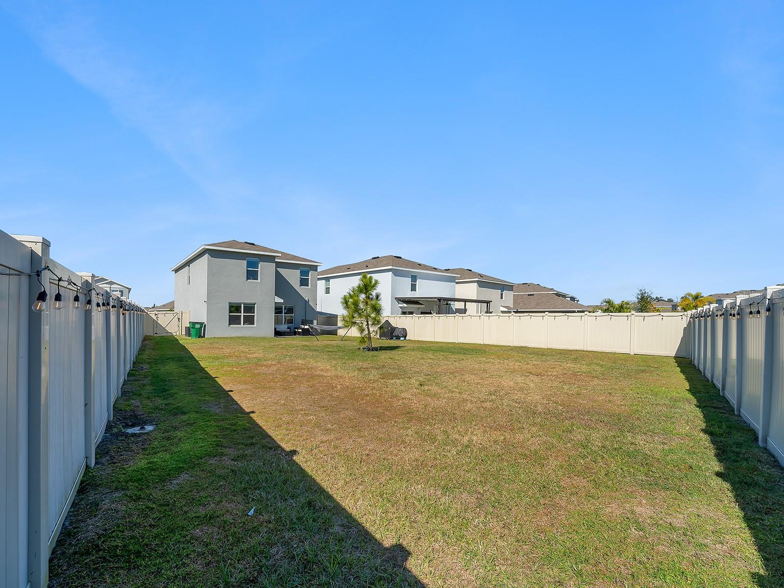 Image 14 of 50 For 5568 Wandering Willow Drive