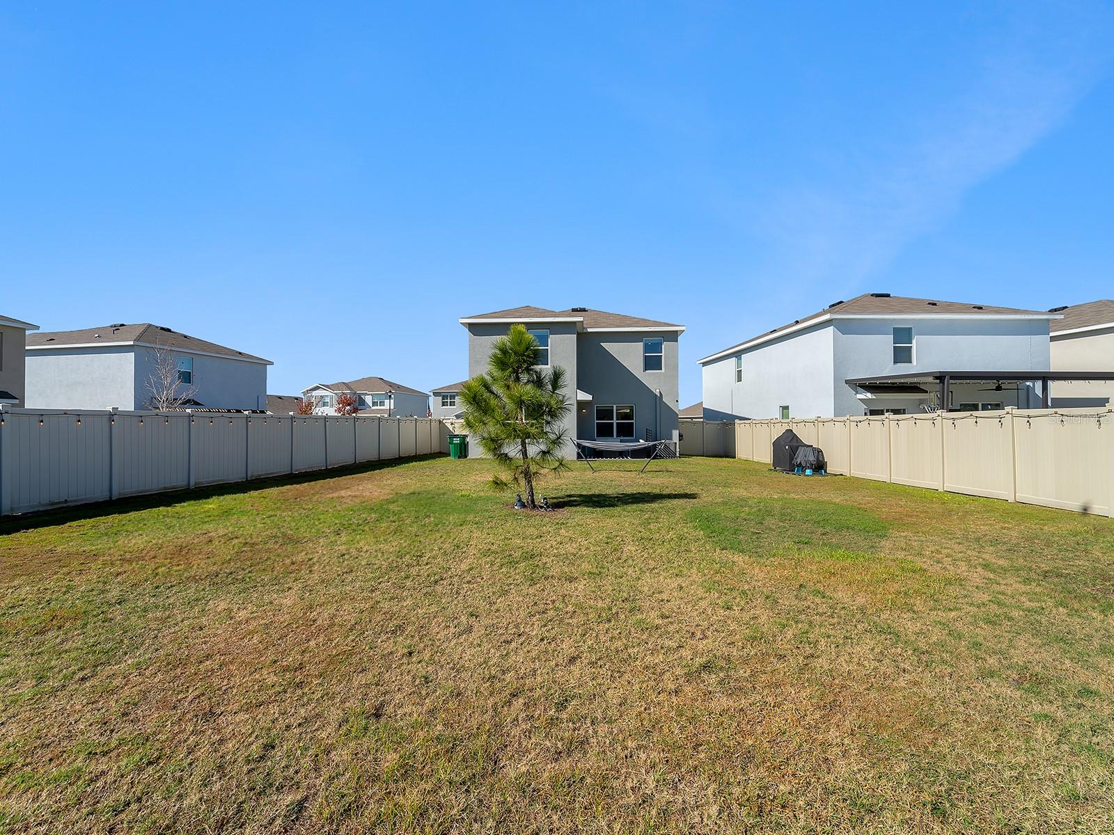 Image 17 of 50 For 5568 Wandering Willow Drive