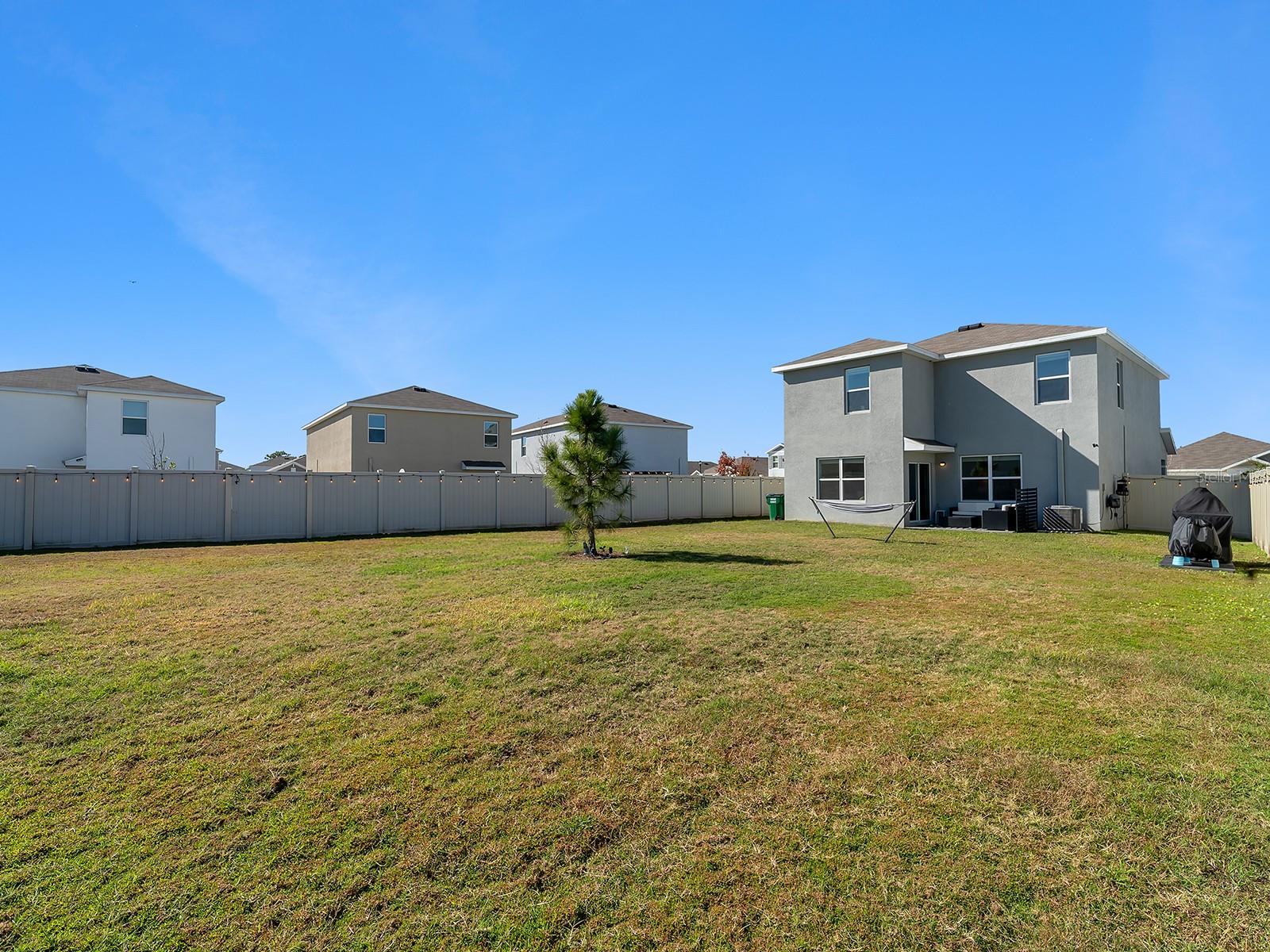 Image 18 of 50 For 5568 Wandering Willow Drive