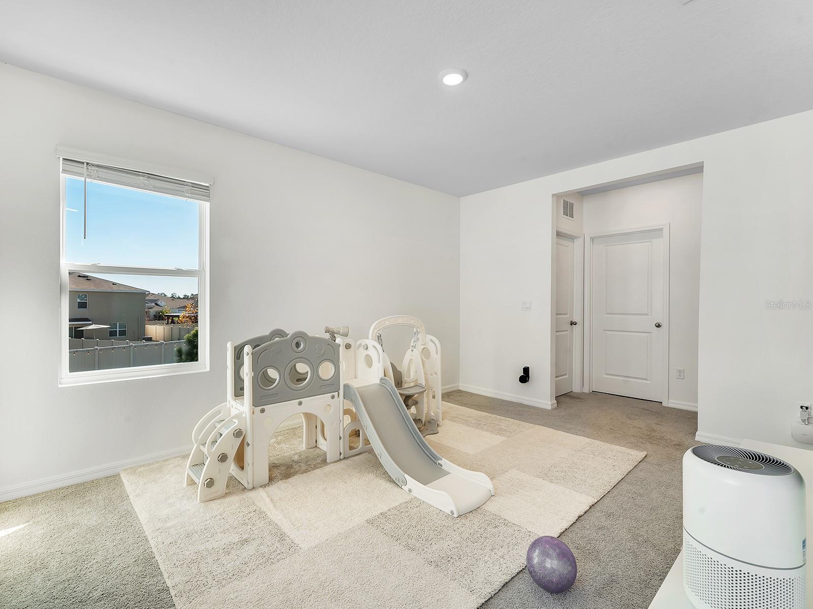 Image 27 of 50 For 5568 Wandering Willow Drive