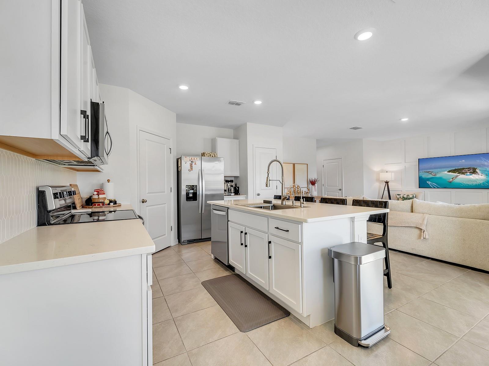 Image 37 of 50 For 5568 Wandering Willow Drive