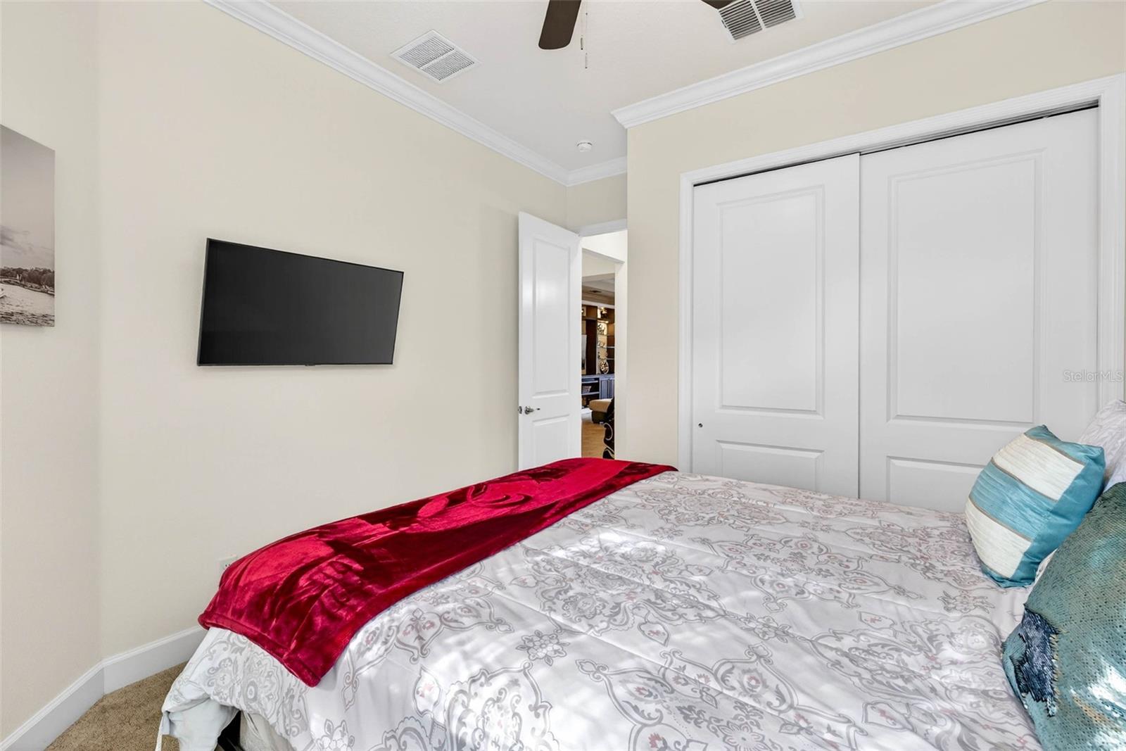 Image 20 of 70 For 4888 Sevilla Shores Drive