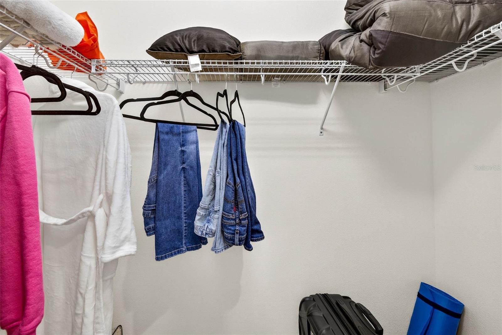 Image 34 of 70 For 4888 Sevilla Shores Drive