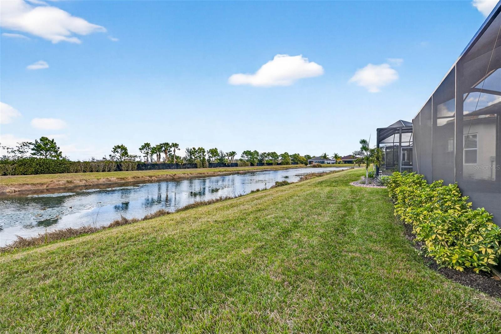 Image 43 of 70 For 4888 Sevilla Shores Drive