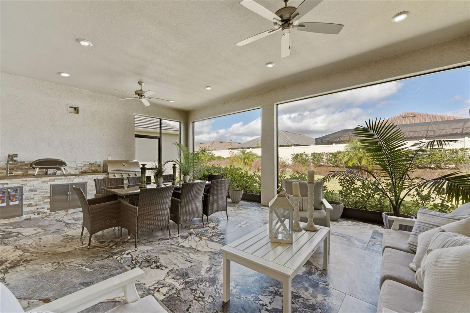 Image 38 of 43 For 4951 Freccia Loop