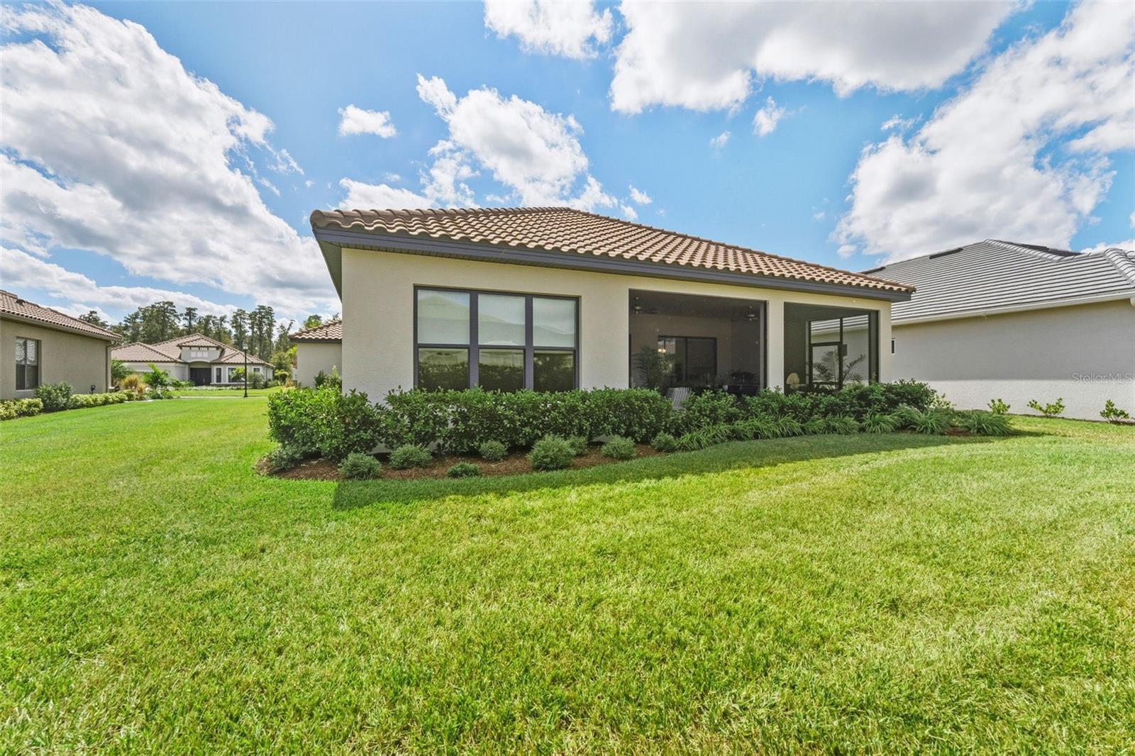 Image 42 of 43 For 4951 Freccia Loop