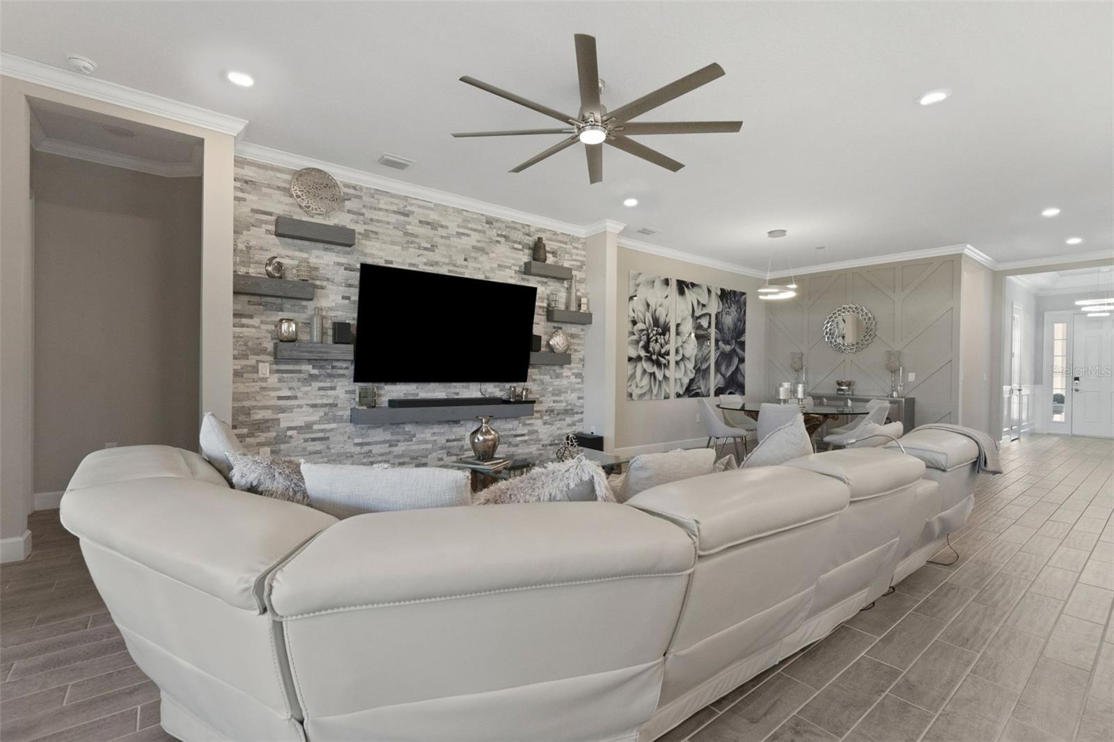 Image 8 of 43 For 4951 Freccia Loop