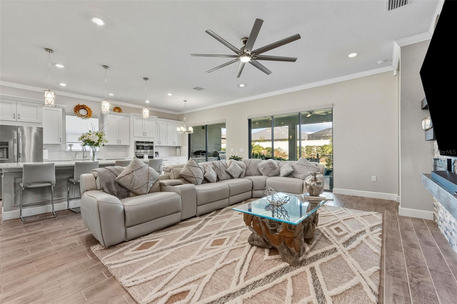 Image 9 of 43 For 4951 Freccia Loop