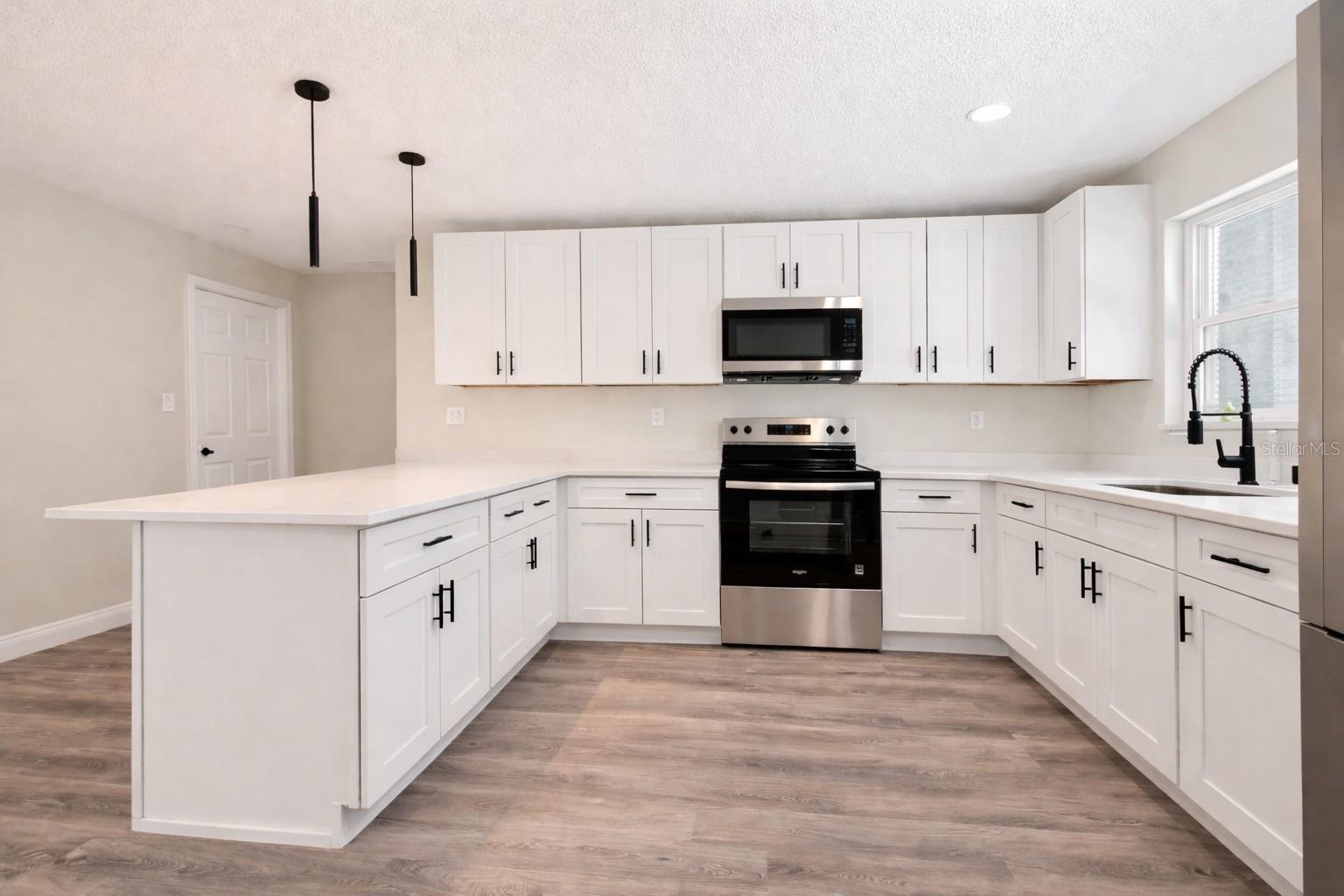 Image 7 of 24 For 1735 Michigan Avenue Ne