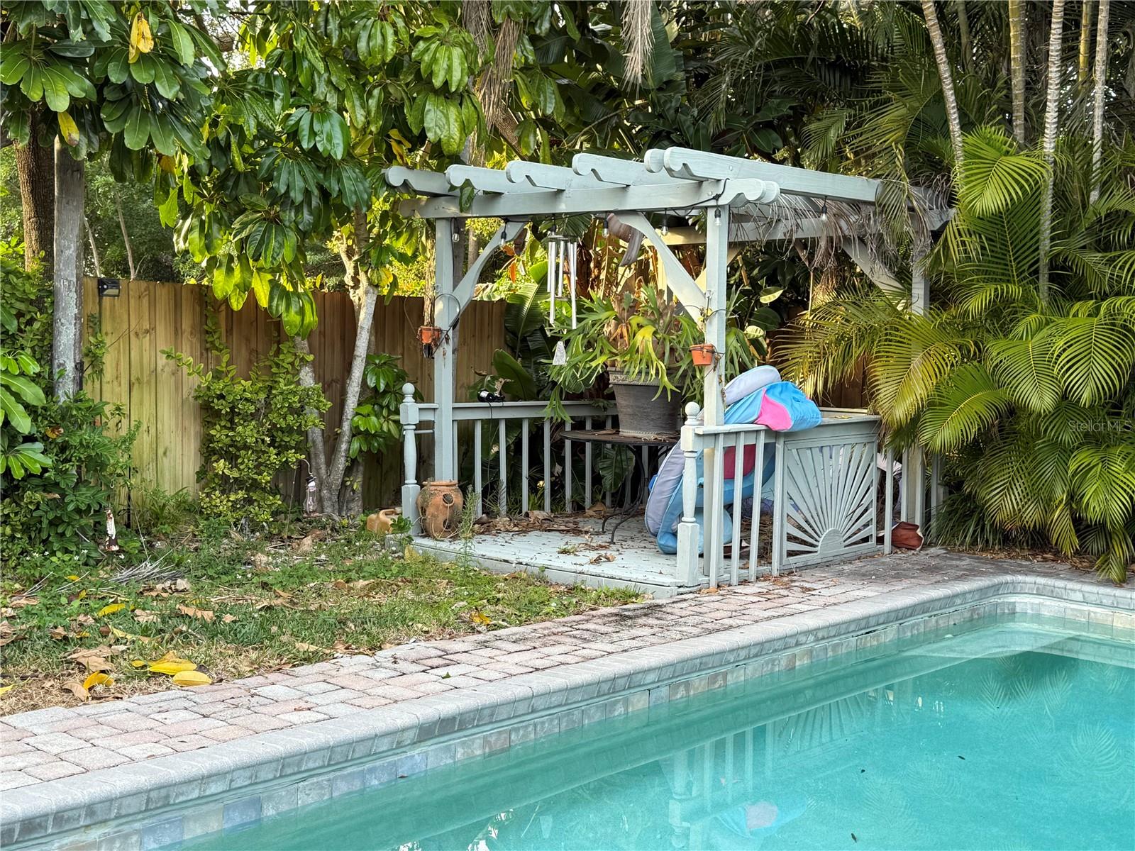 Image 14 of 14 For 566 Park Drive