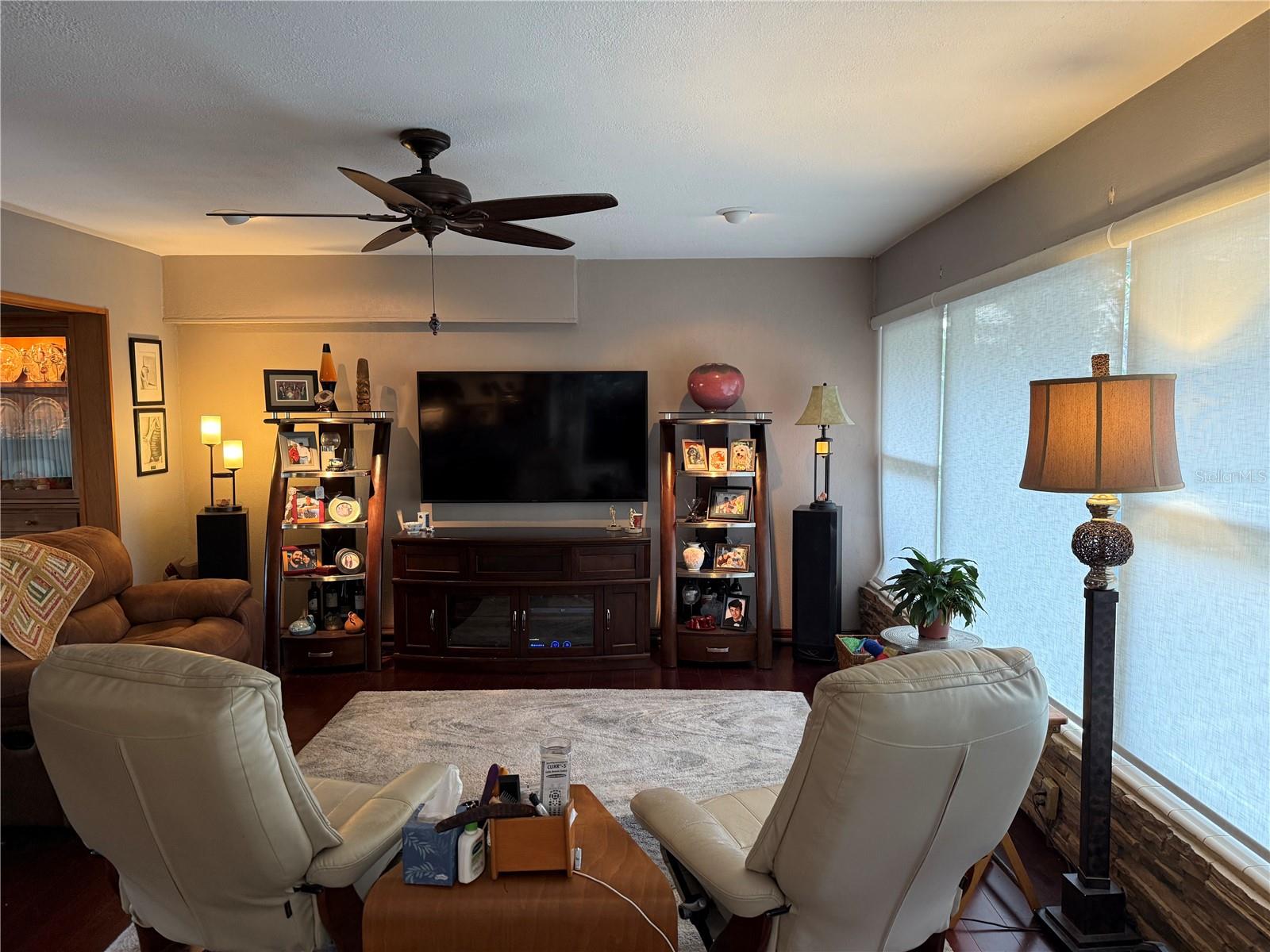 Image 2 of 14 For 566 Park Drive