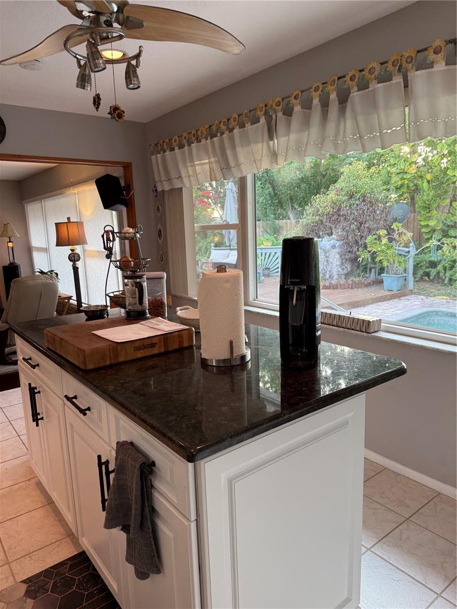 Image 7 of 14 For 566 Park Drive