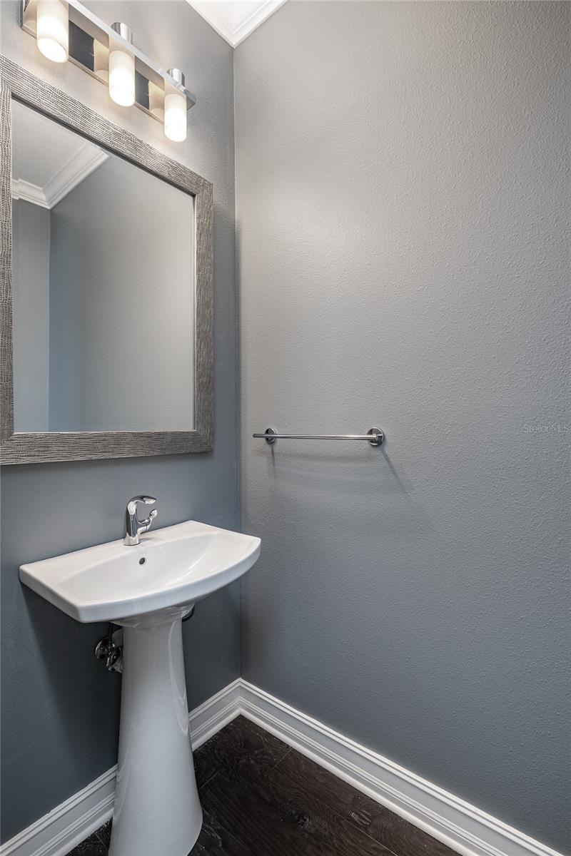 Image 13 of 39 For 222 Audubon Avenue