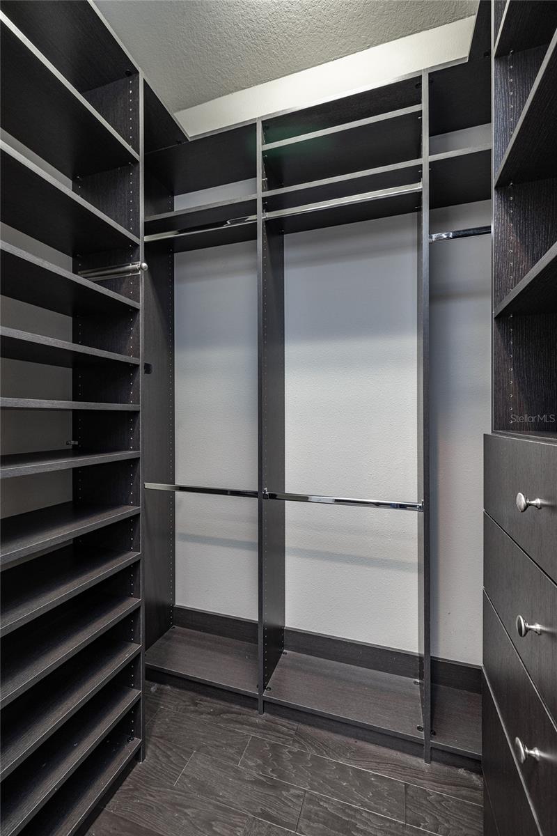 Image 33 of 39 For 222 Audubon Avenue