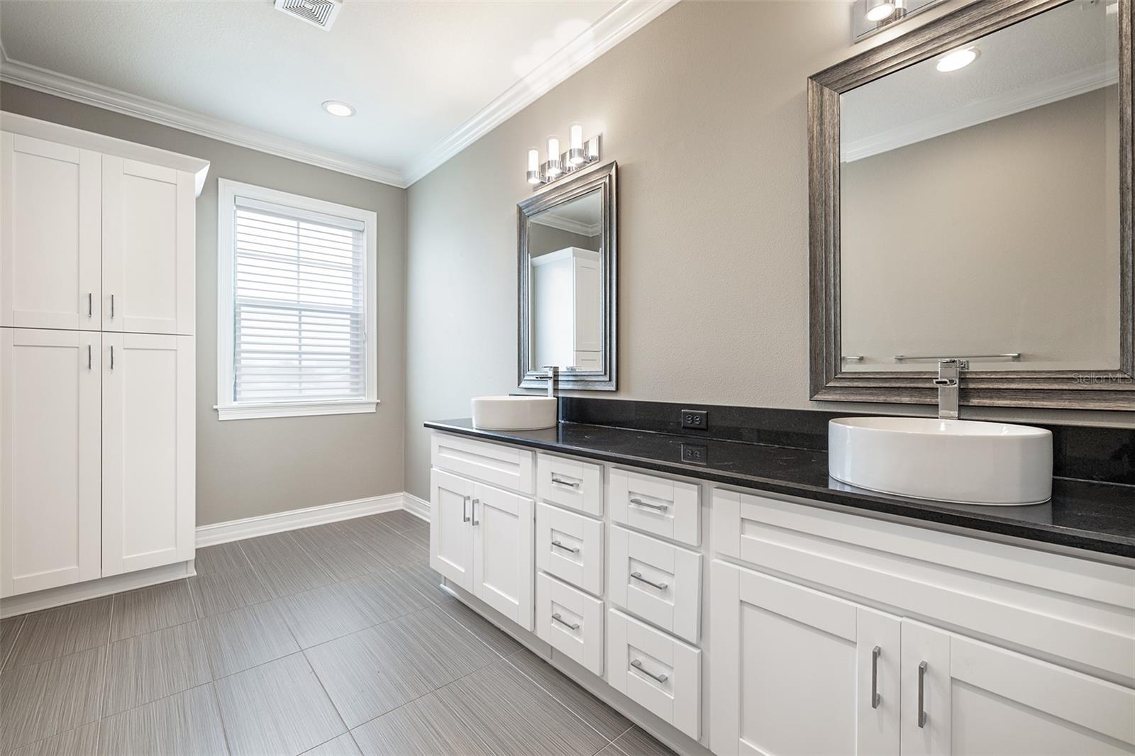 Image 36 of 39 For 222 Audubon Avenue