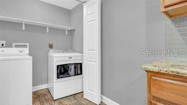 Image 22 of 32 For 173 Foxcroft Dr E.