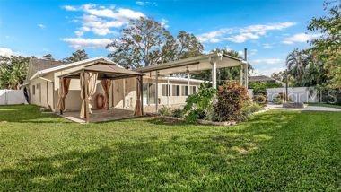 Image 5 of 32 For 173 Foxcroft Dr E.