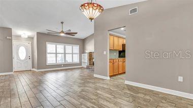 Image 8 of 32 For 173 Foxcroft Dr E.