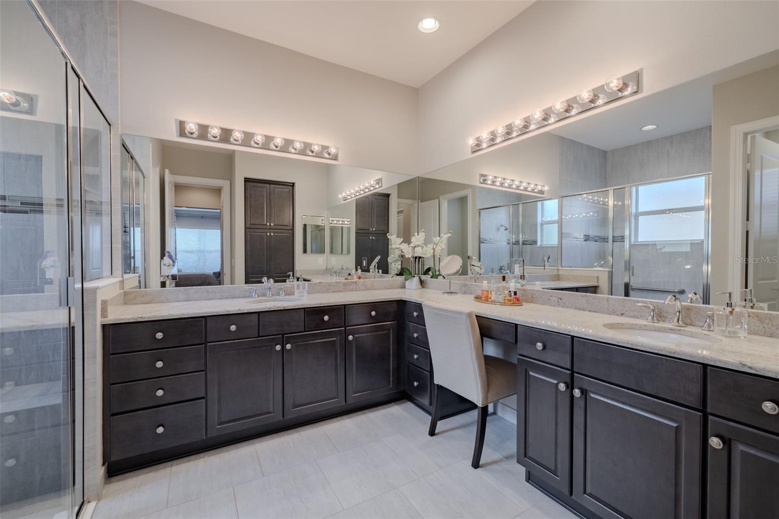 Image 41 of 91 For 4916 Grand Banks Drive