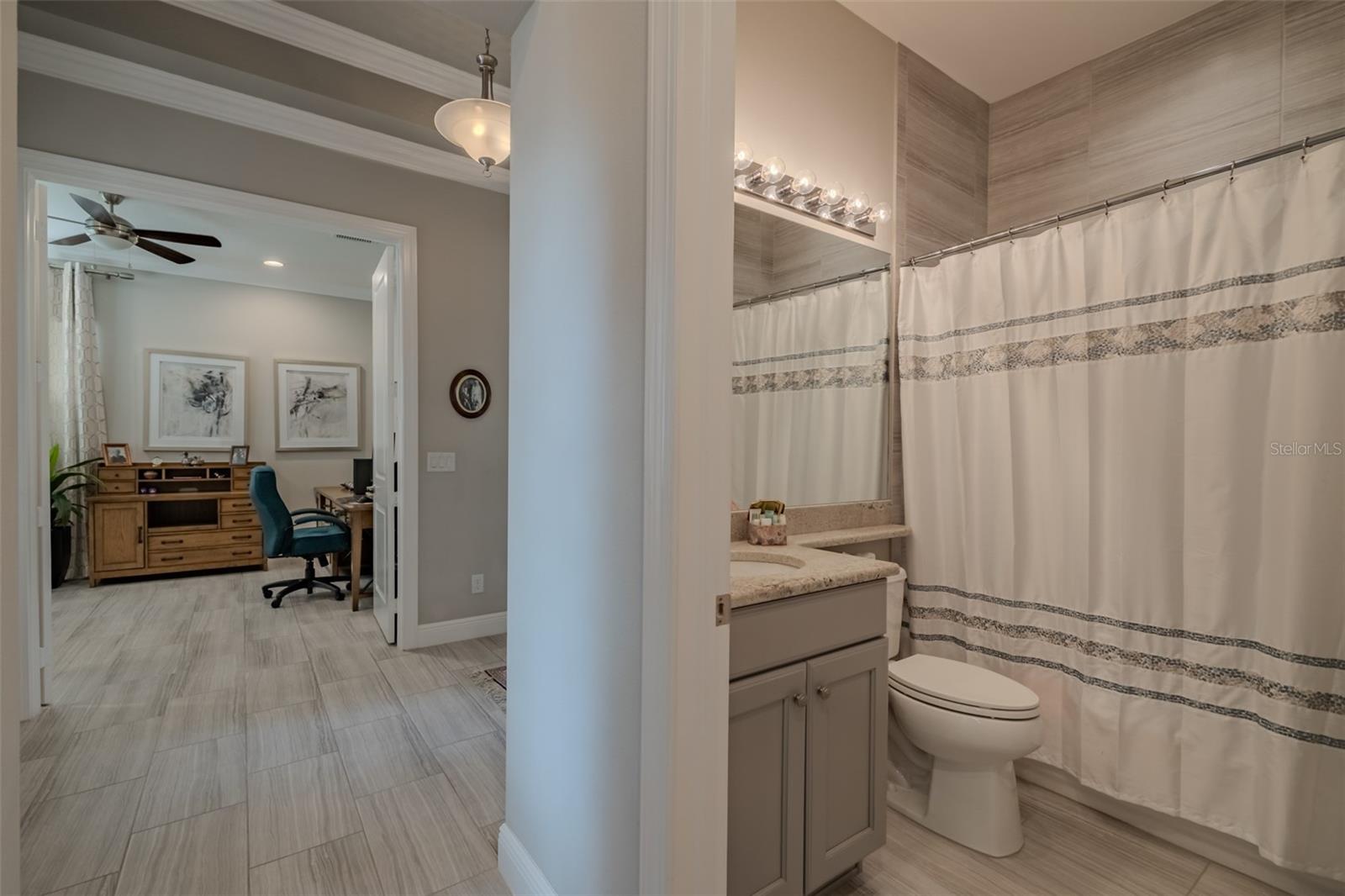 Image 8 of 91 For 4916 Grand Banks Drive