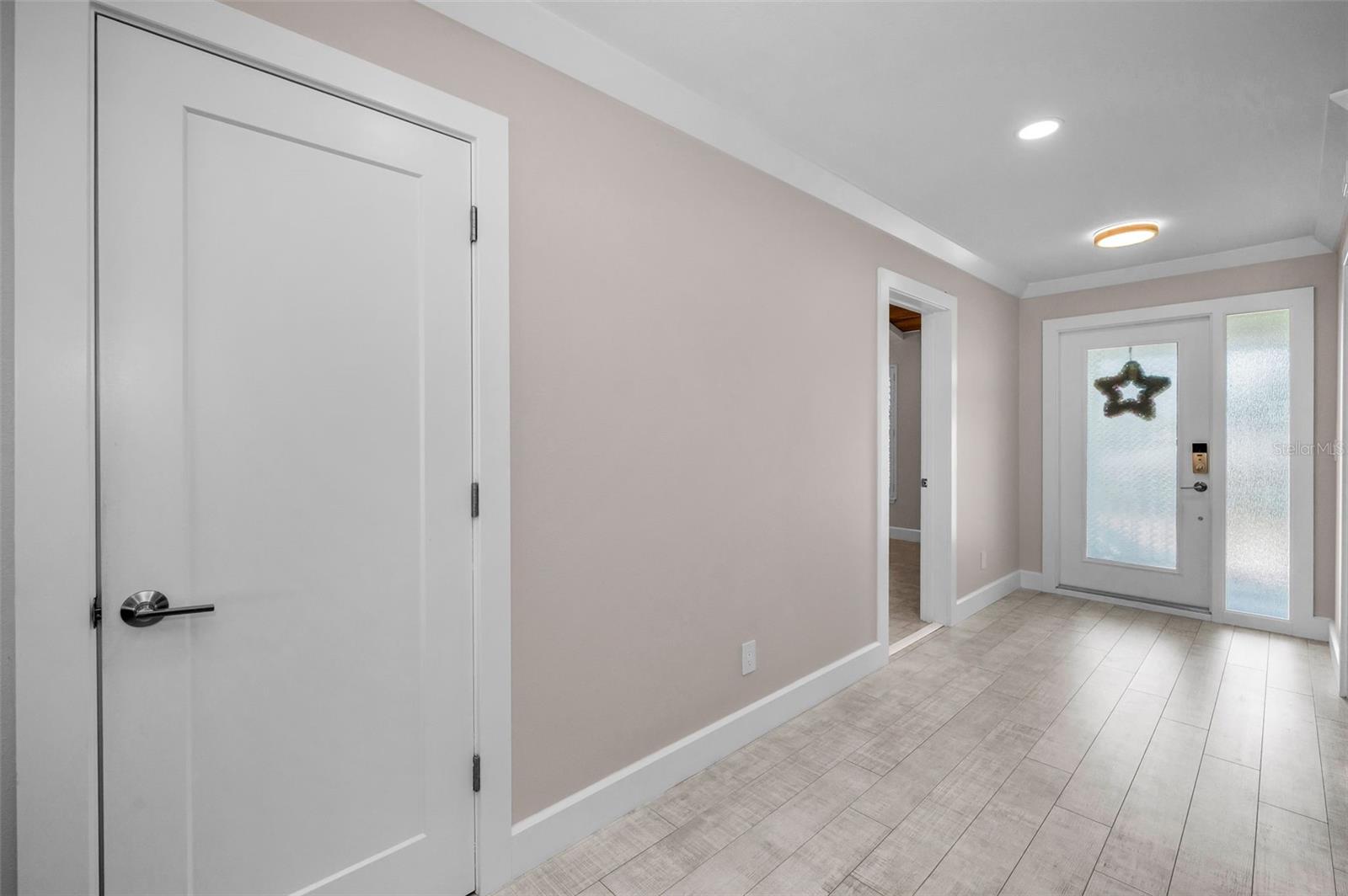 Image 14 of 100 For 804 Bay Point Drive