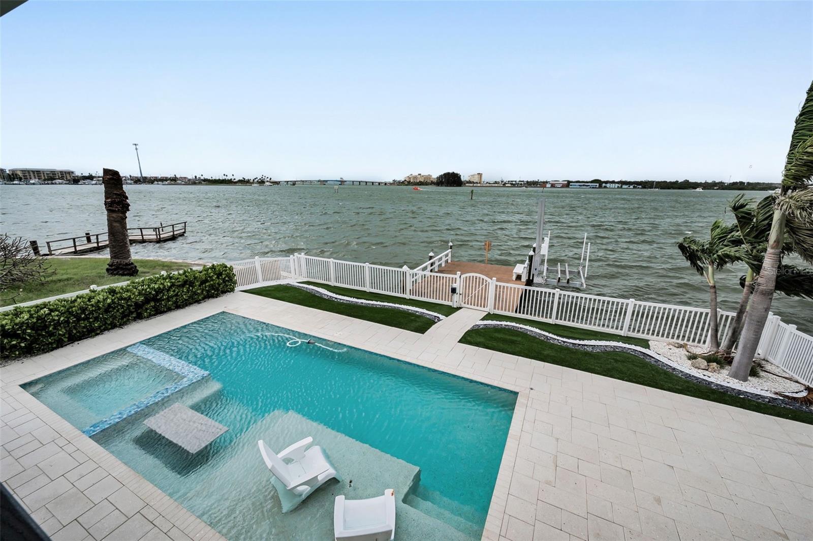 Image 42 of 100 For 804 Bay Point Drive