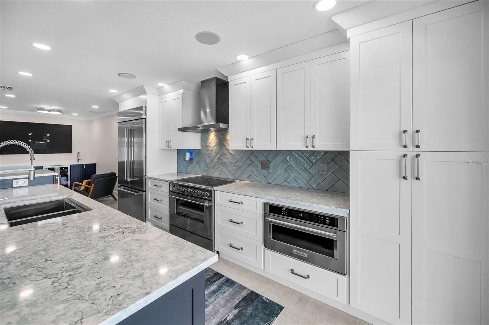 Image 56 of 100 For 804 Bay Point Drive