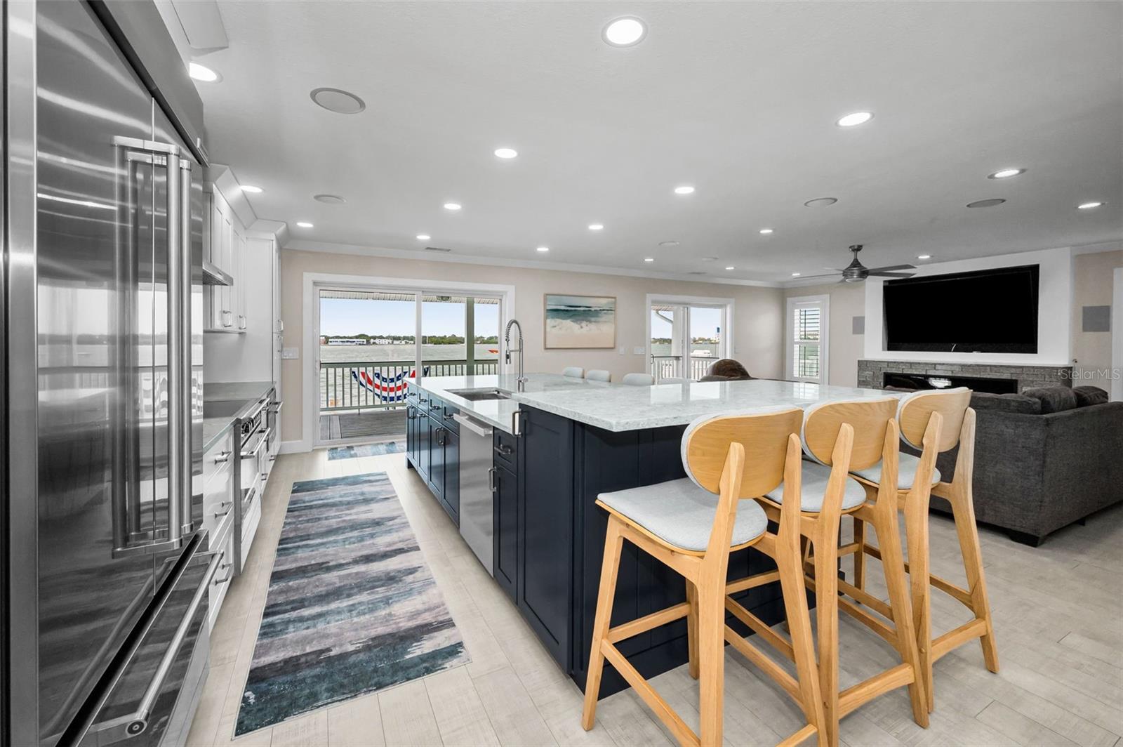 Image 67 of 100 For 804 Bay Point Drive