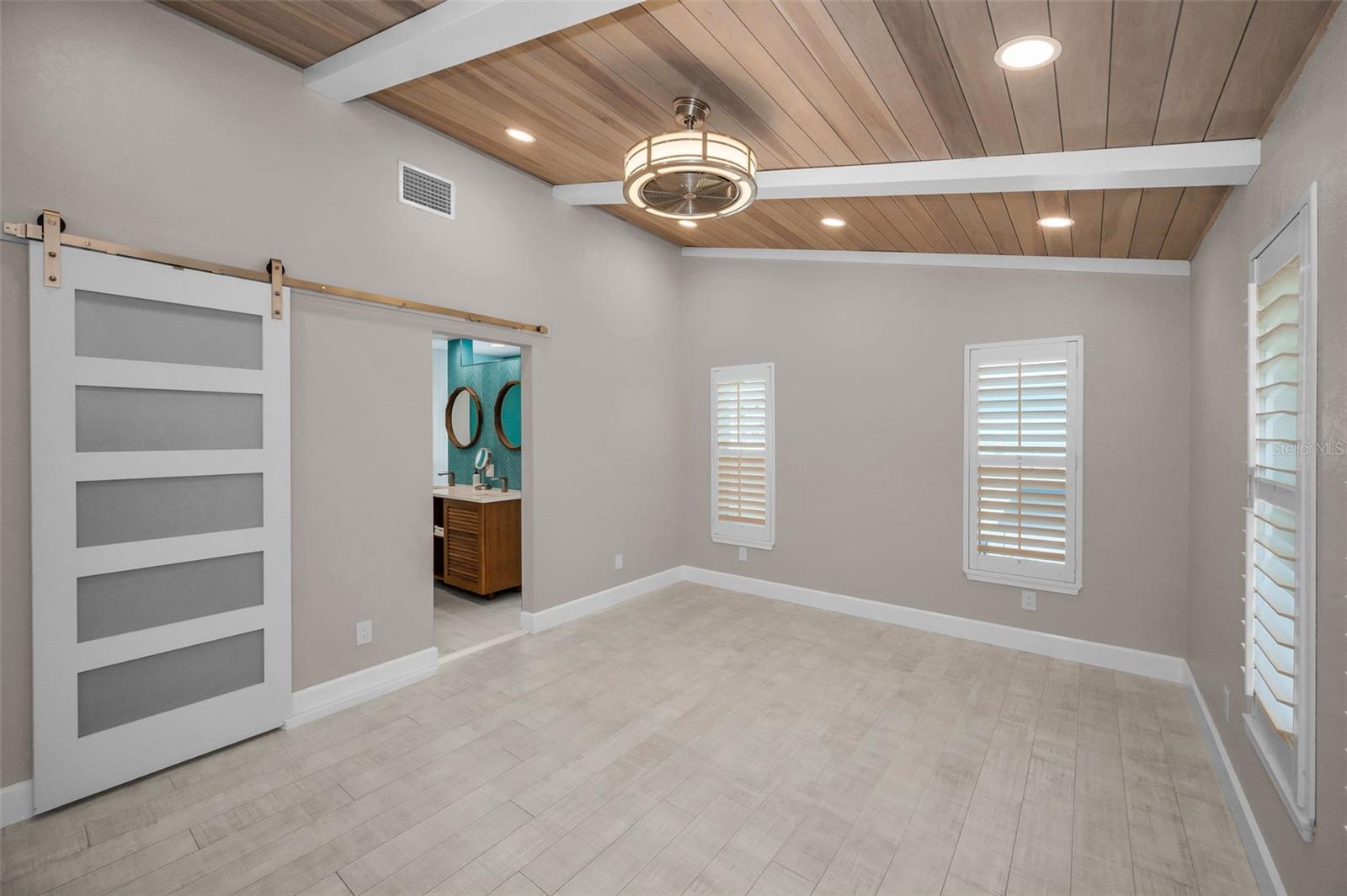 Image 73 of 100 For 804 Bay Point Drive